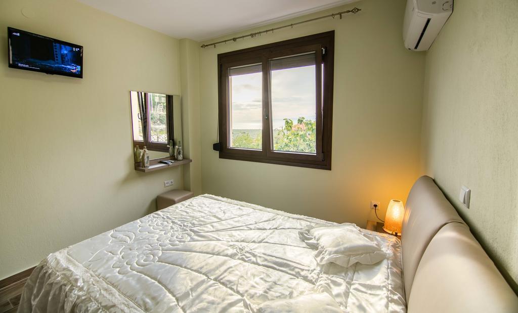Aeri Villa Prinos  Luaran gambar